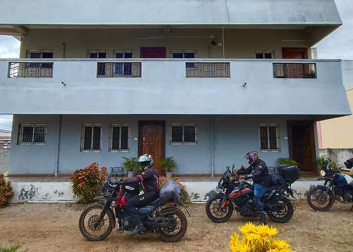 Aadhya Guest House